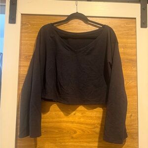 Lululemon black long sleeve oversized crop top